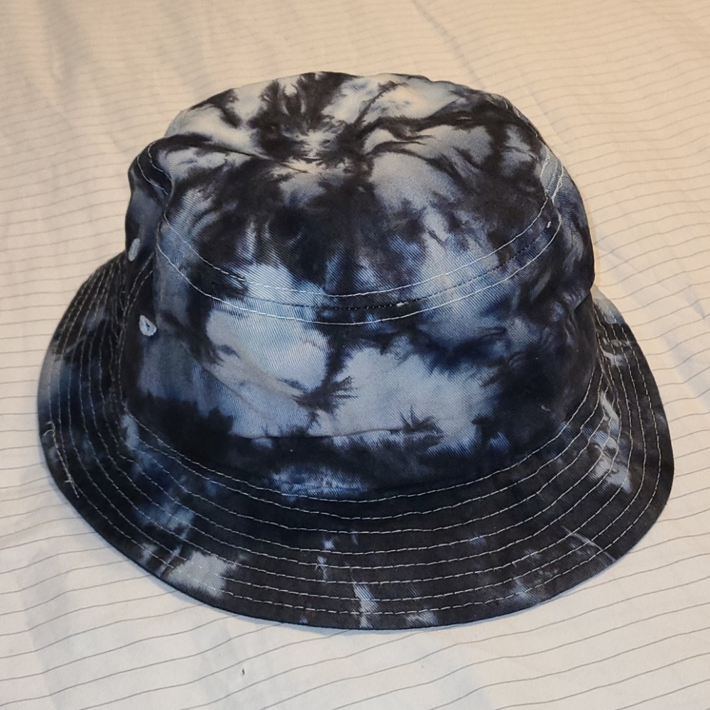 Tie dye bucket hat